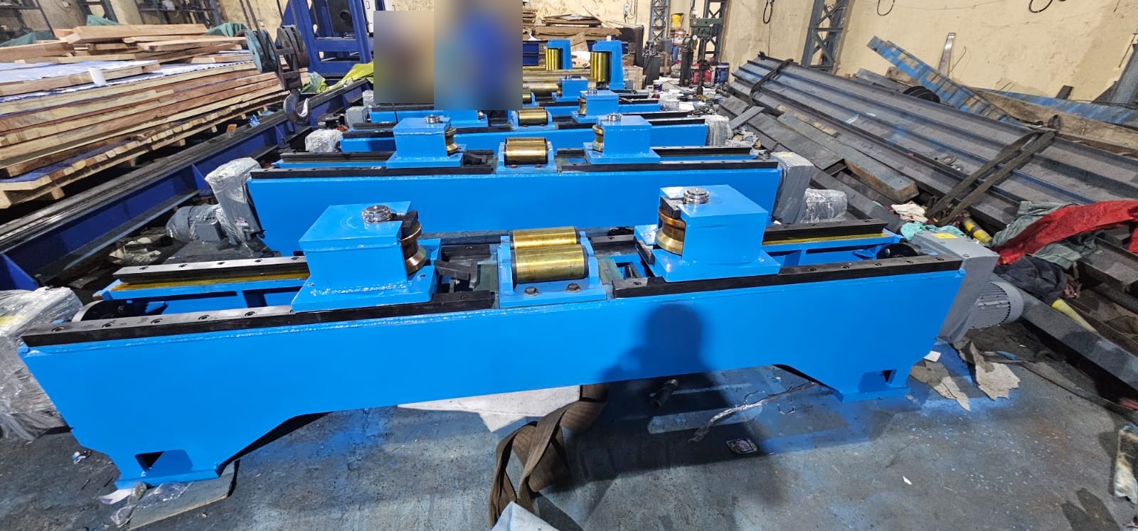 Side guide assemblies